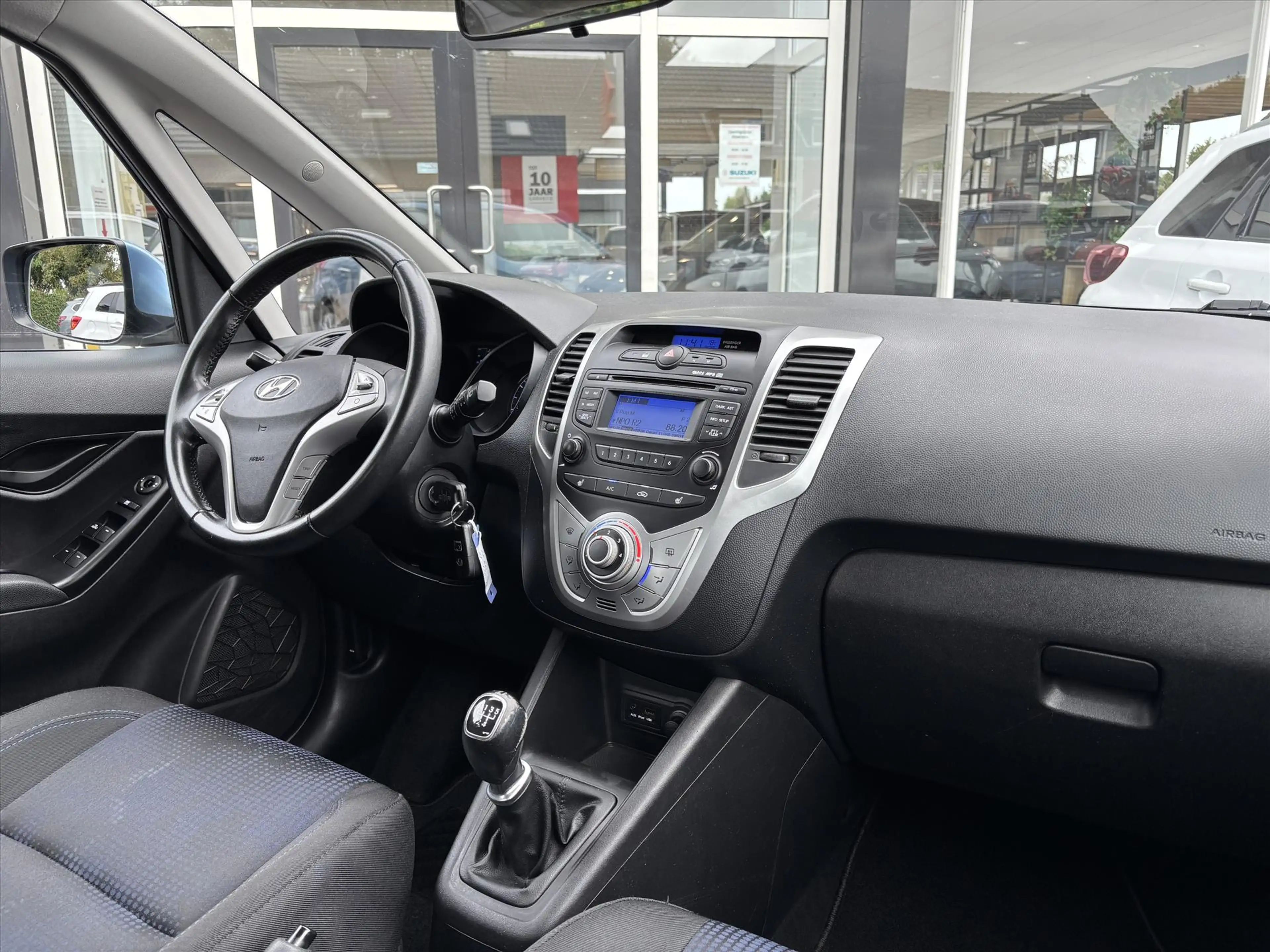 Hyundai iX20 1.4i blue 90pk i-Drive — photo 15
