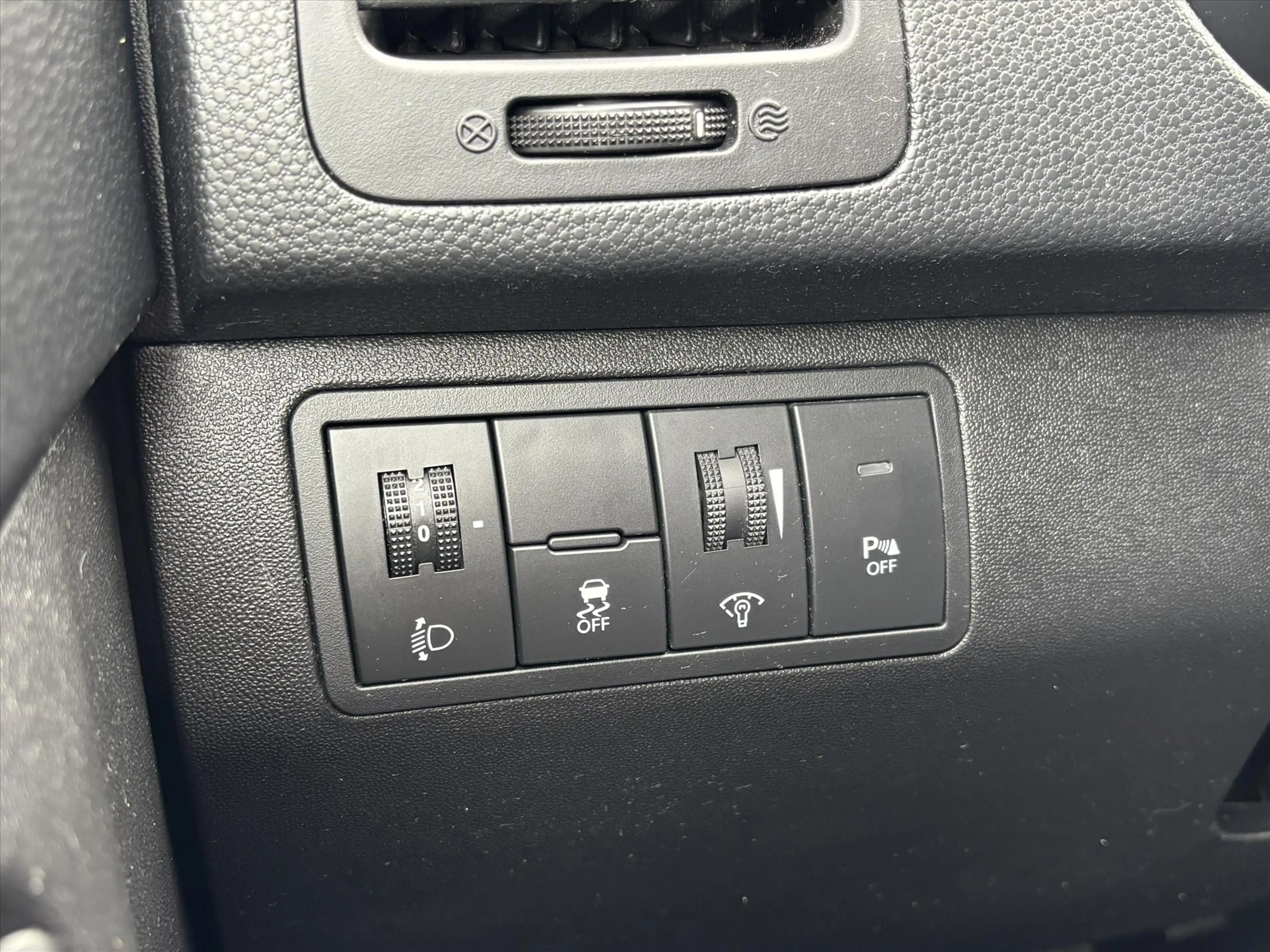 Hyundai iX20 1.4i blue 90pk i-Drive — photo 27