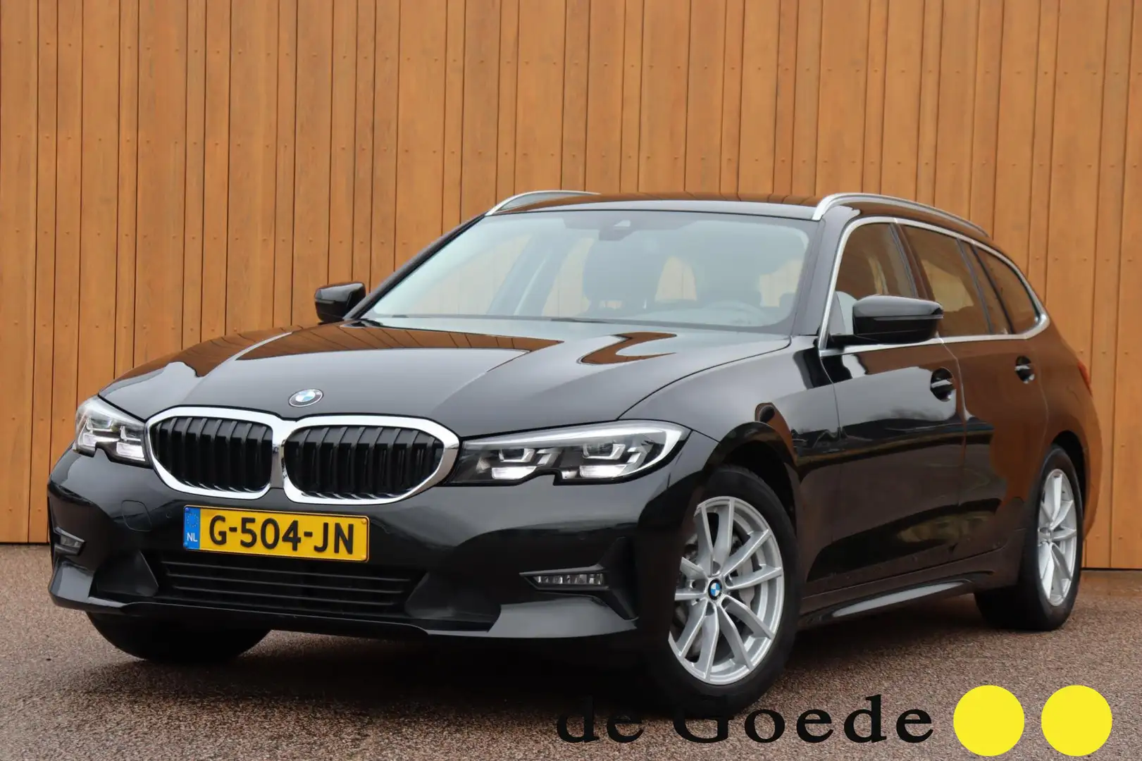 BMW 330 3-serie Touring 330i Introduction Executive Ed. or Zwart - 1