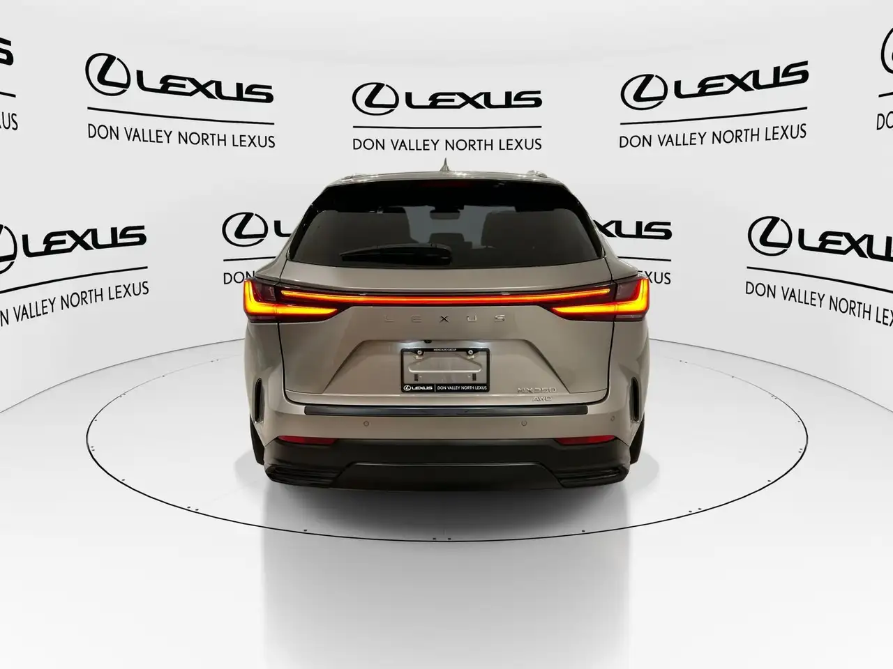 Lexus NX fotografie Lexus NX
