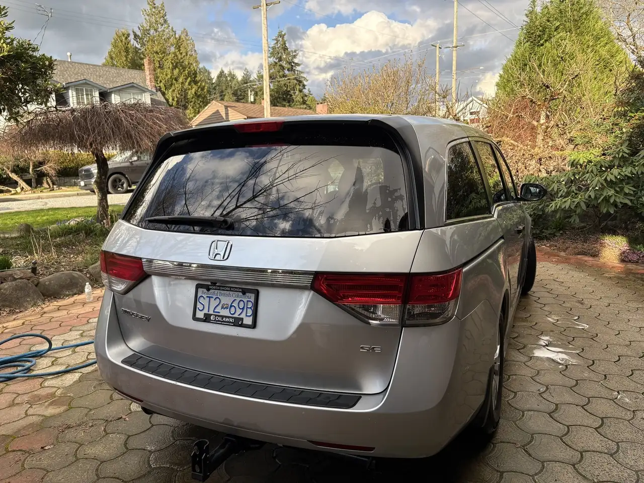 Honda Odyssey снимка Honda Odyssey