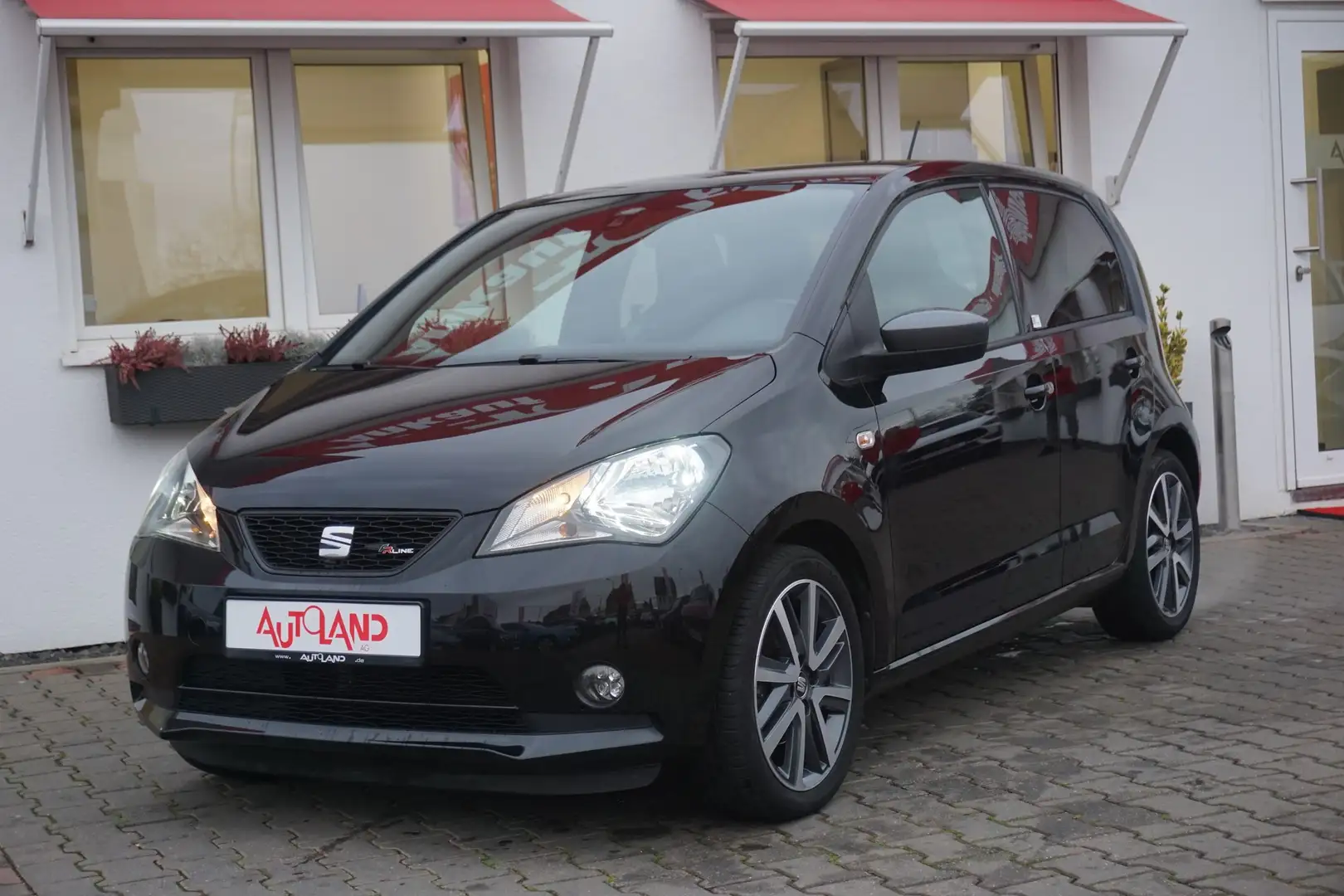 SEAT Mii 1.0 FR-Line Klima Sitzheizung PDC Tempomat Schwarz - 2