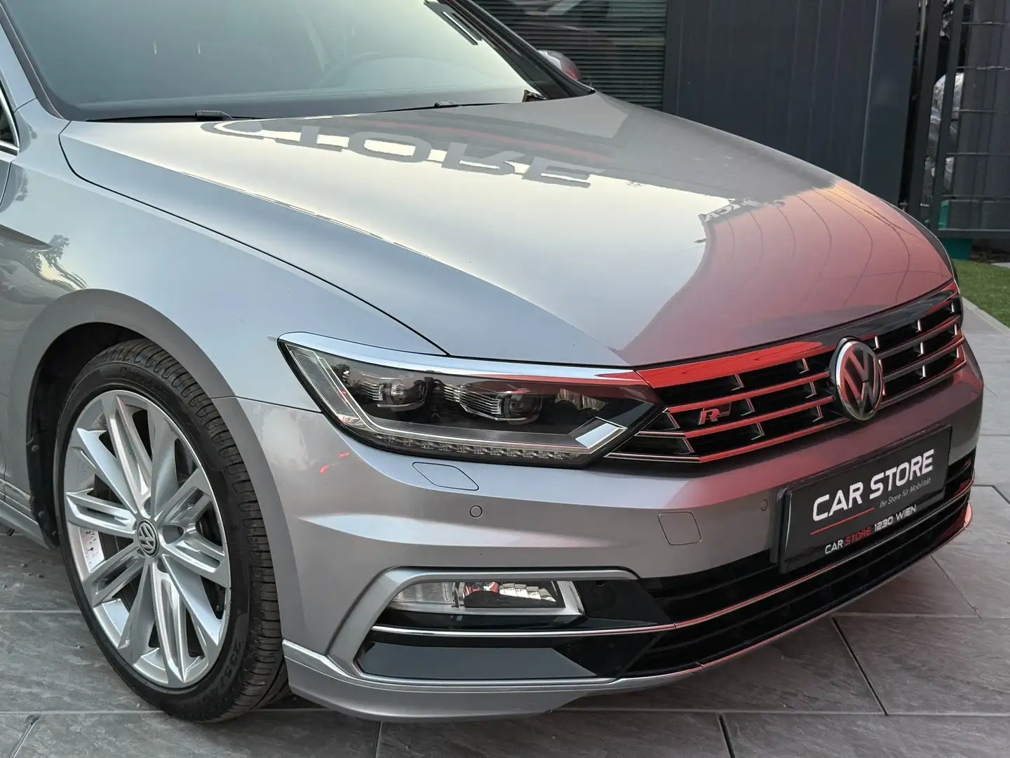 Volkswagen Passat Variant 2,0TDI|R-Line|ACC|Pano|VirtualCockpit|Keyless Silber - 2
