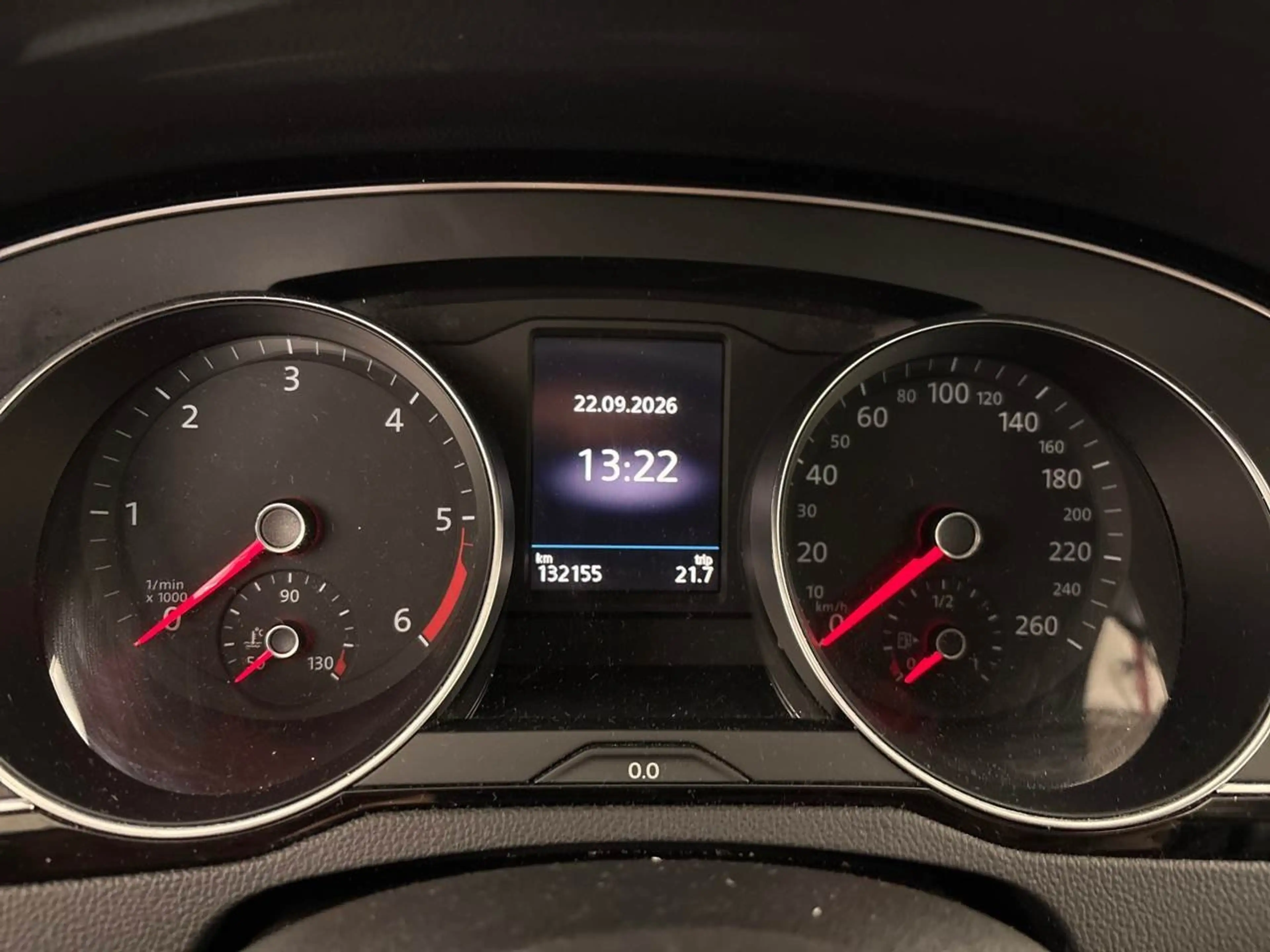 Volkswagen Passat Variant 2.0 TDI BMT Business ACC LED Lane — photo 11