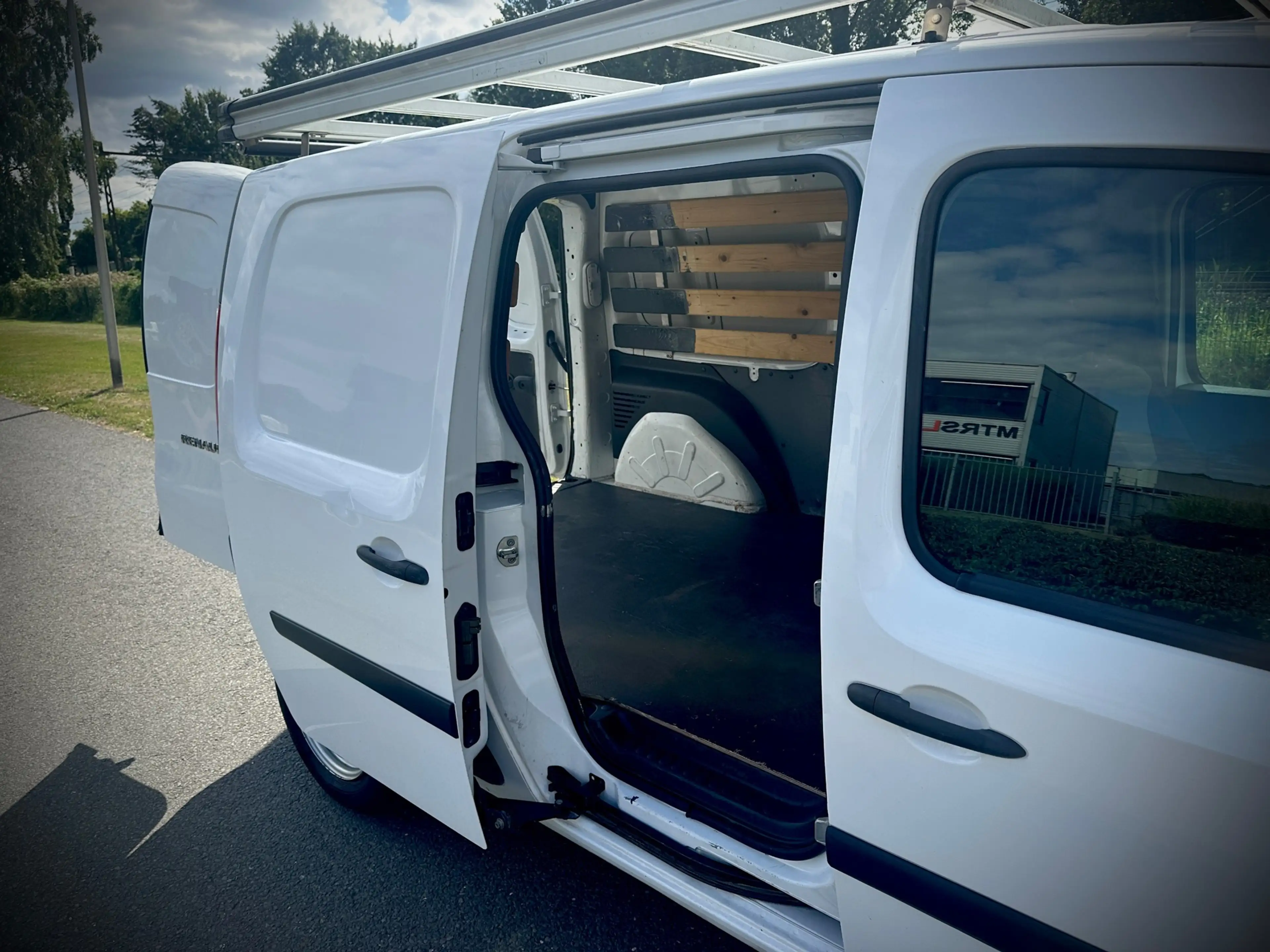 Renault Kangoo 1.5 Blue dCi 95 Comfort Maxi, airco, imperial, 95p — photo 17