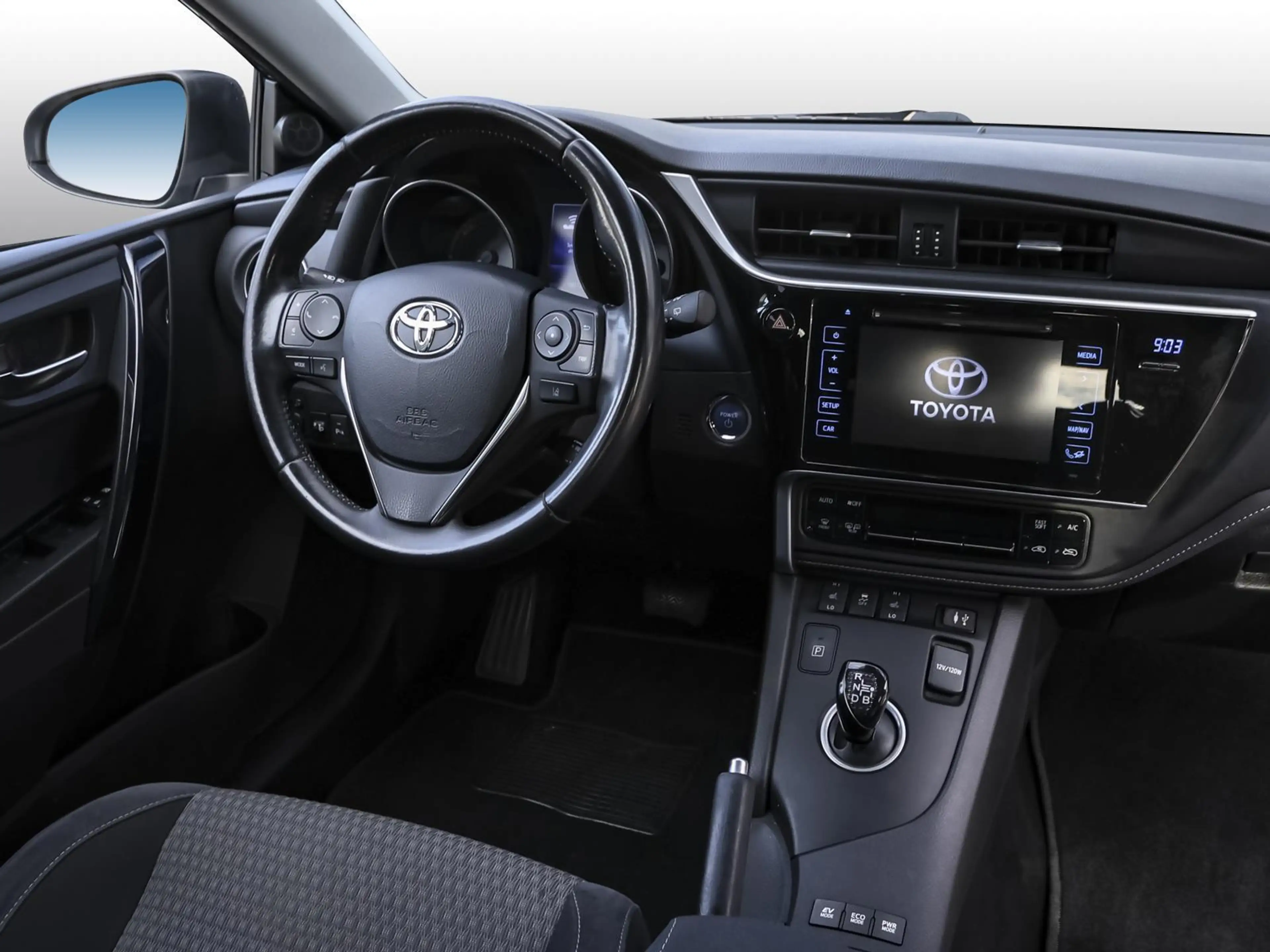 Toyota Auris Auris 1.8 Hyb. Edition S+ SHZ PDC KLIMA LM-Felgen BT ZV SERVO AUX — photo 5