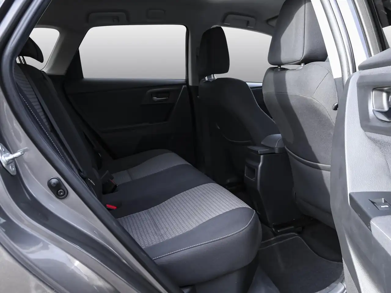 Toyota Auris Auris Touring Sports — photo 4 sur 15
