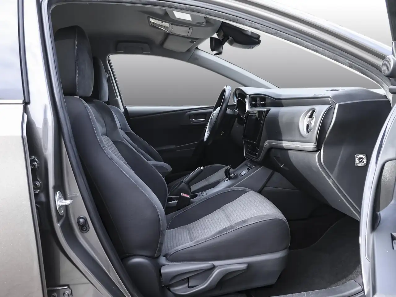 Toyota Auris Auris Touring Sports — photo 3 sur 15