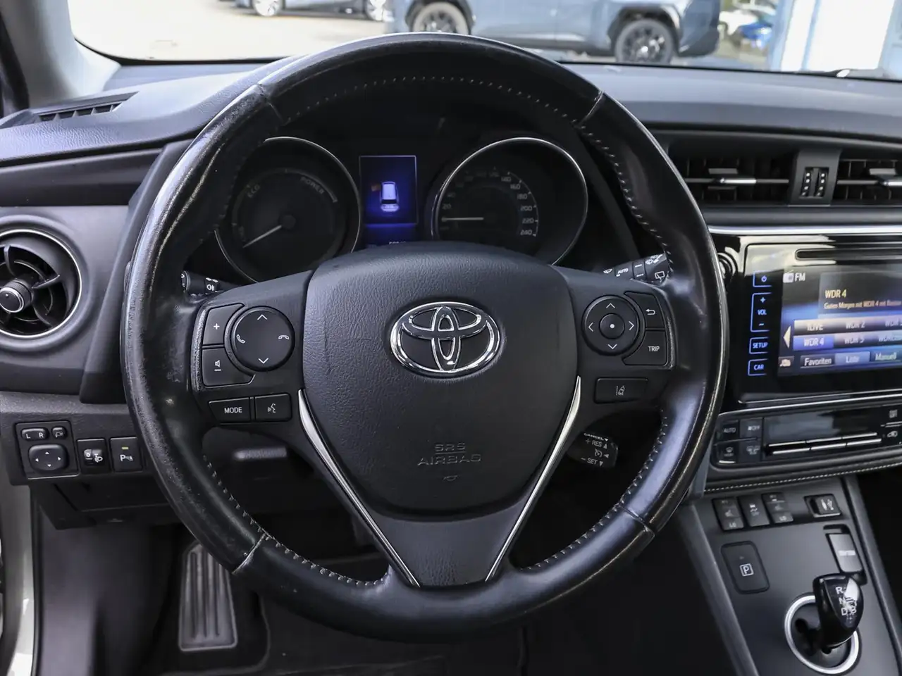 Toyota Auris Auris Touring Sports — photo 10 sur 15