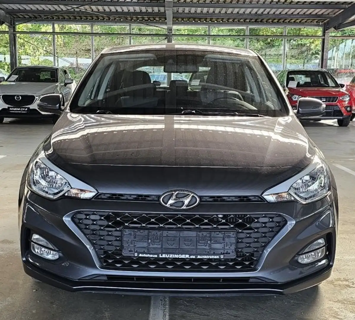Hyundai i20 1,0 Trend  Trend Grau - 2