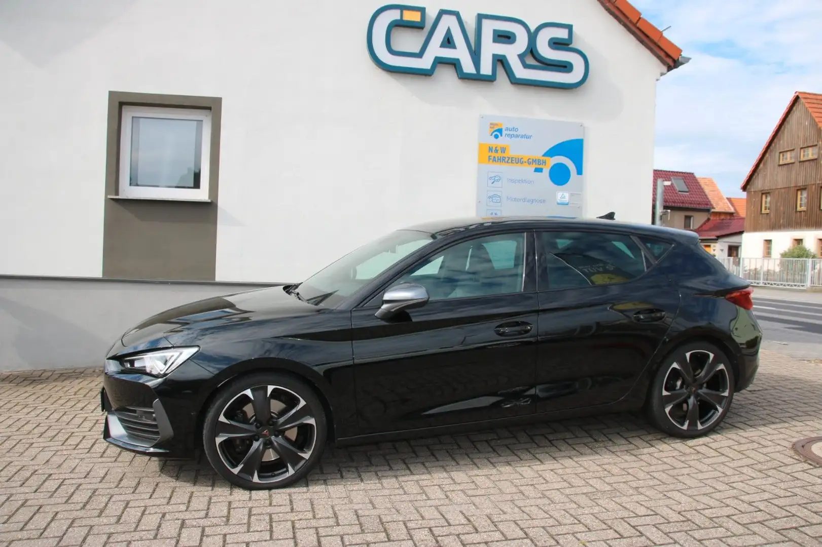 CUPRA Leon VZ Schwarz - 1