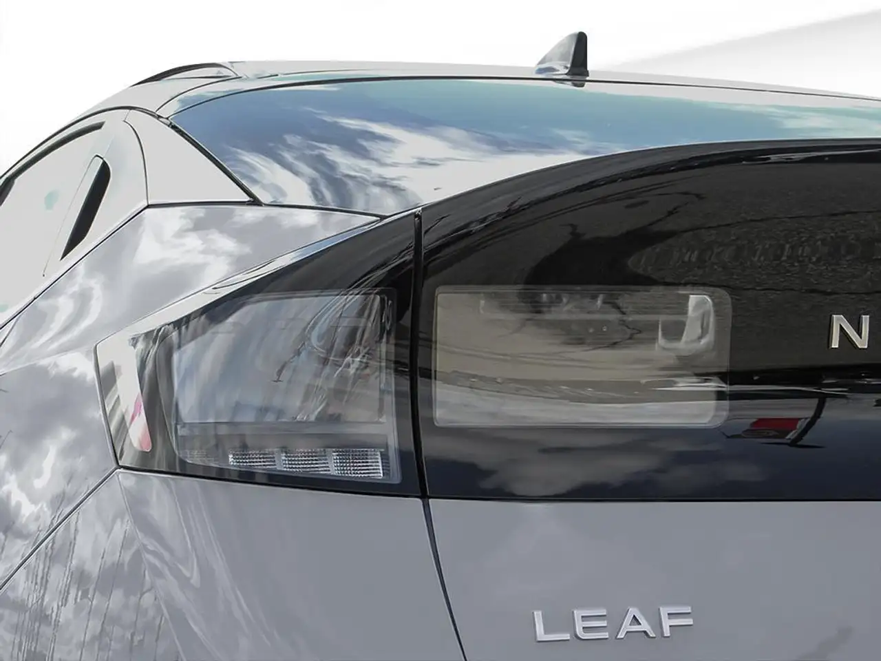 Nissan Leaf снимка Nissan Leaf