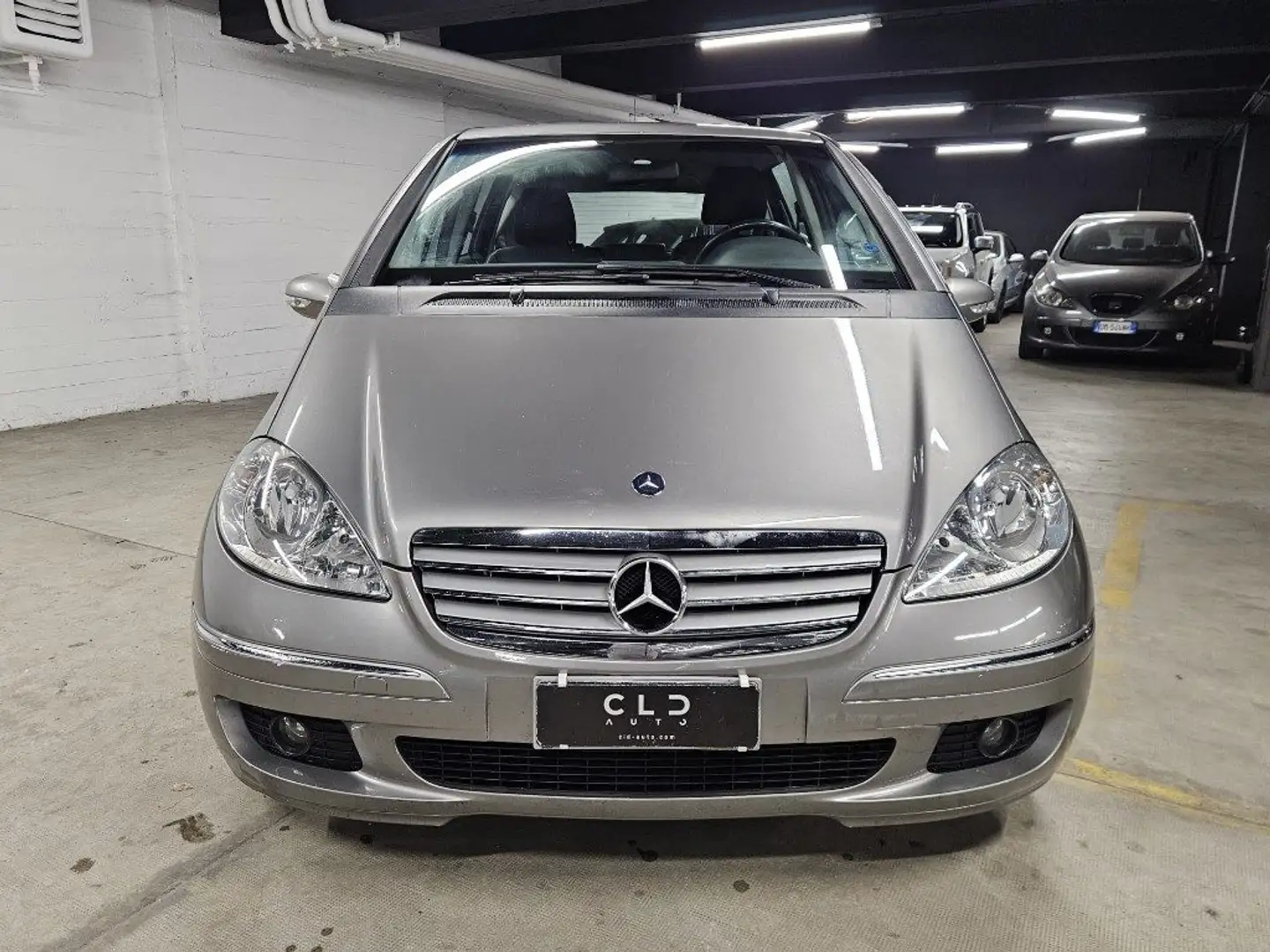 Mercedes-Benz A 200 CDI Elegance Grau - 2