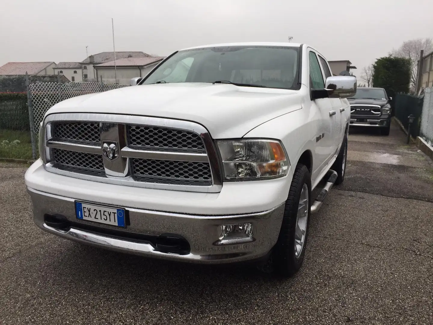 Dodge RAM 1500 Laramie Bianco - 2