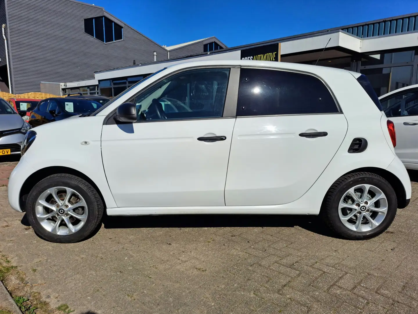 smart forFour 1.0 Business Solution | AUTOMAAT Wit - 2