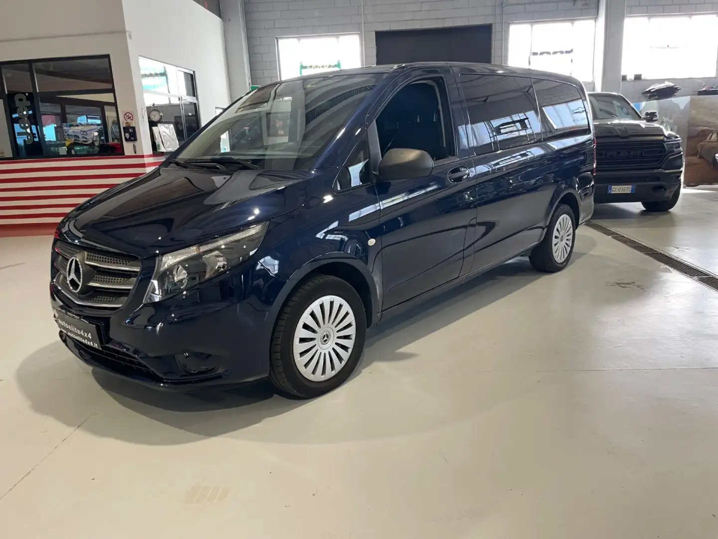 Mercedes-Benz Vito 2.2 114 CDI PC-SL Mixto Long Blu/Azzurro - 1