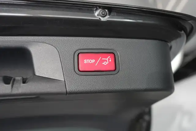 Mercedes-Benz GLC view 9