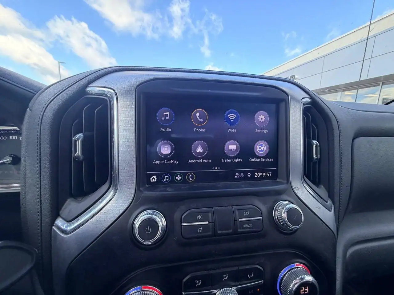 GMC Sierra 1500 снимка GMC Sierra 1500