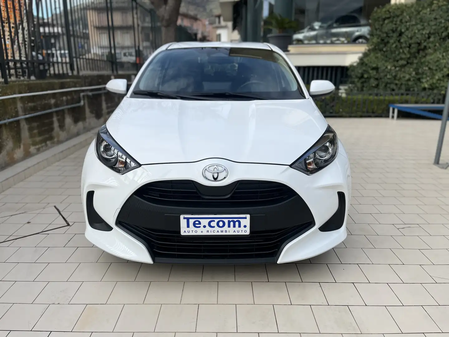 Toyota Yaris 1.5Hybrid 92cv Trend Apple uff Toyota Weiß - 2