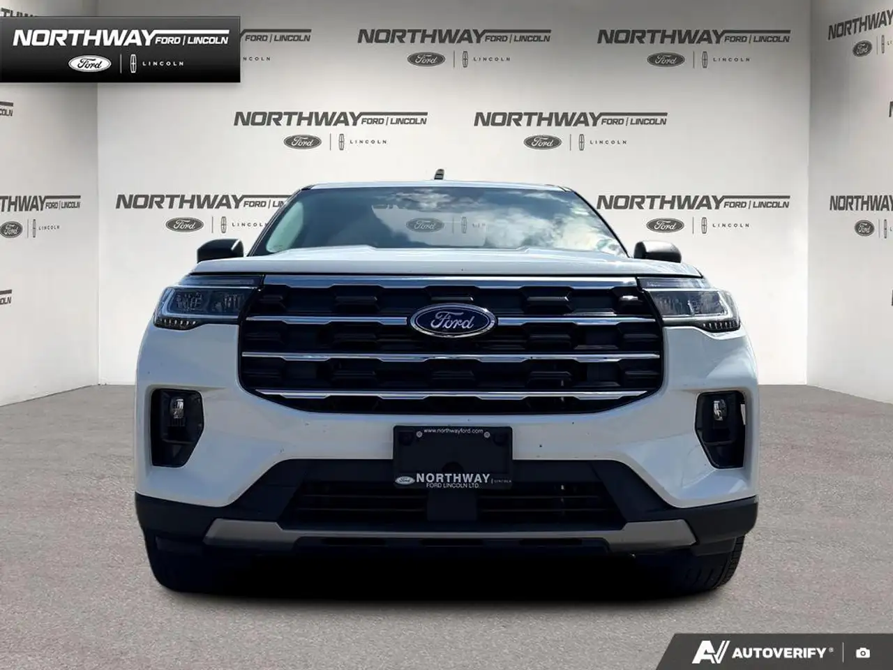 Ford Explorer photo Ford Explorer