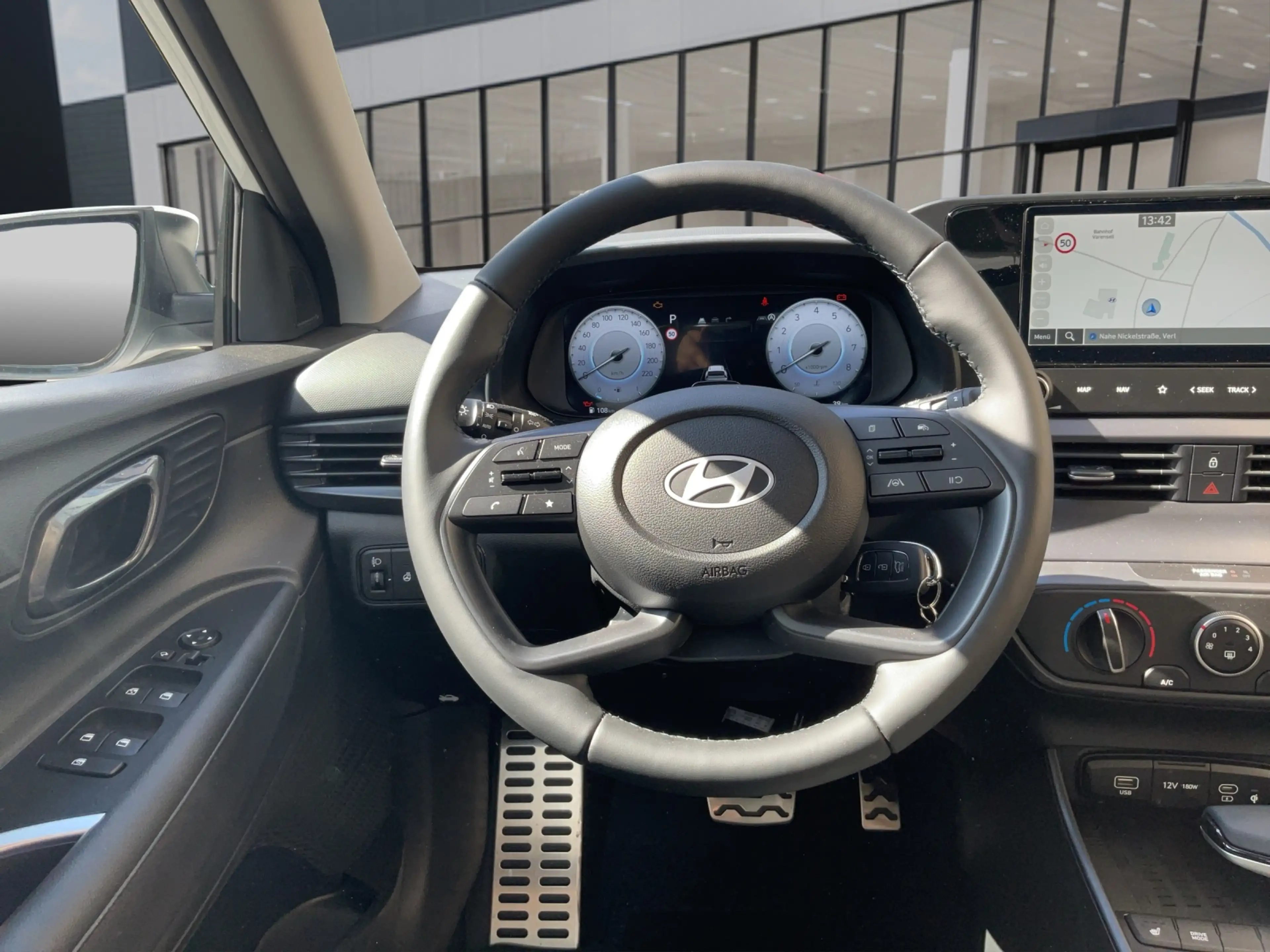 Hyundai BAYON 1.0 T-GDI DCT Trend NAVI/LED — photo 11