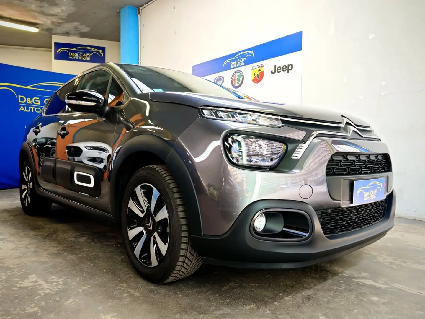 Citroen C3 C3 1.2 Shine Full Optional 2024 Gris - 1