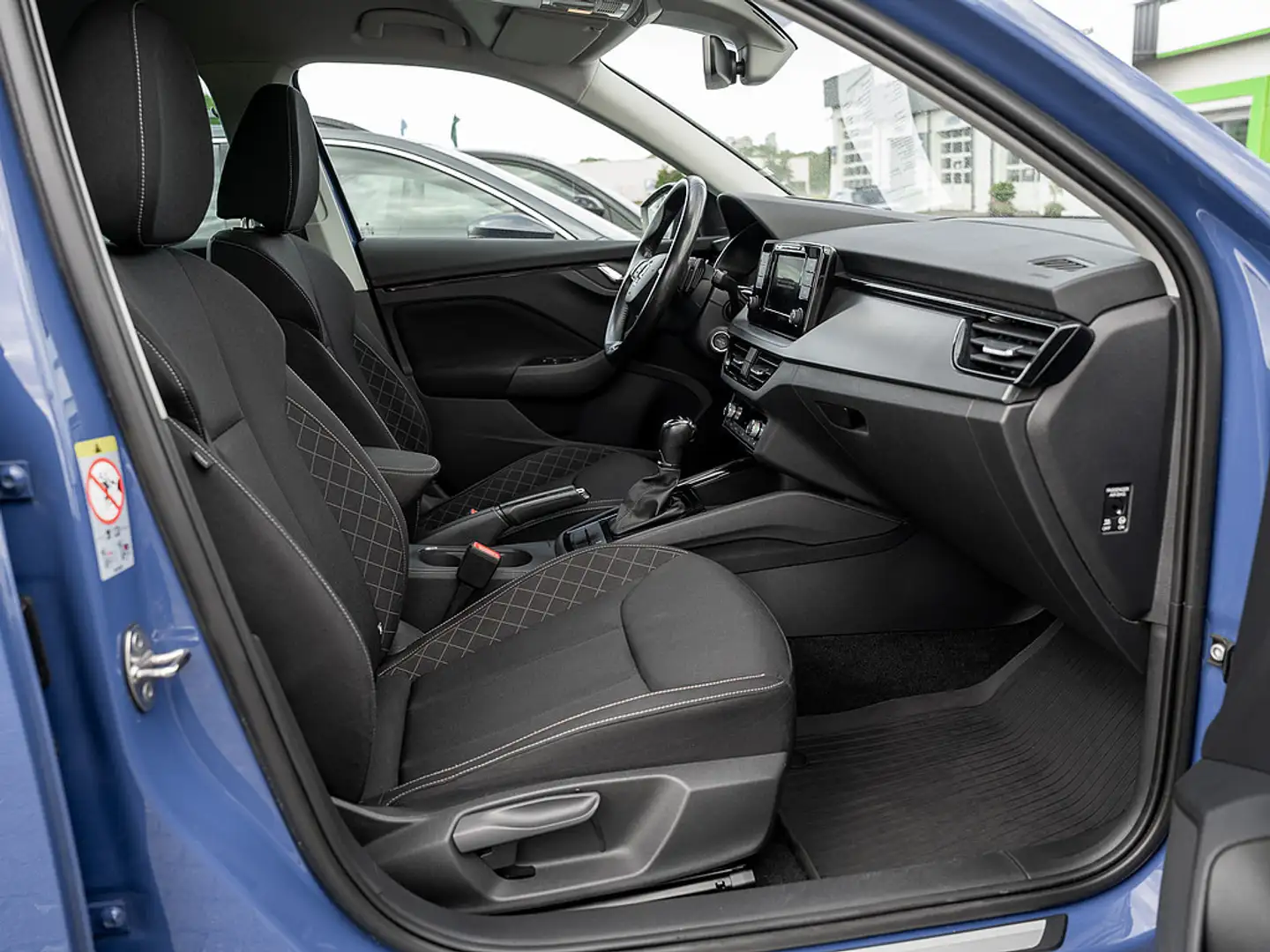 Skoda Kamiq 1.0 TSI DSG Ambition AHK Klima GRA SHZ Blau - 2