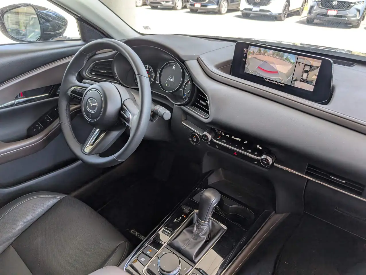 Mazda CX-30 photo Mazda CX-30