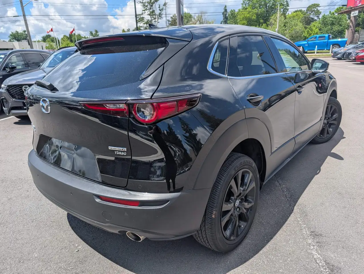 Mazda CX-30 photo Mazda CX-30