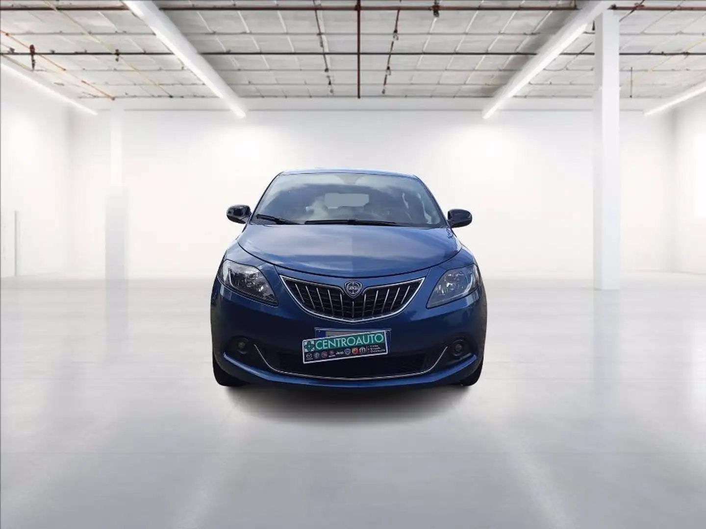Lancia Ypsilon 1.0 firefly hybrid Gold Plus s&s 70cv 5p.ti Nero - 2