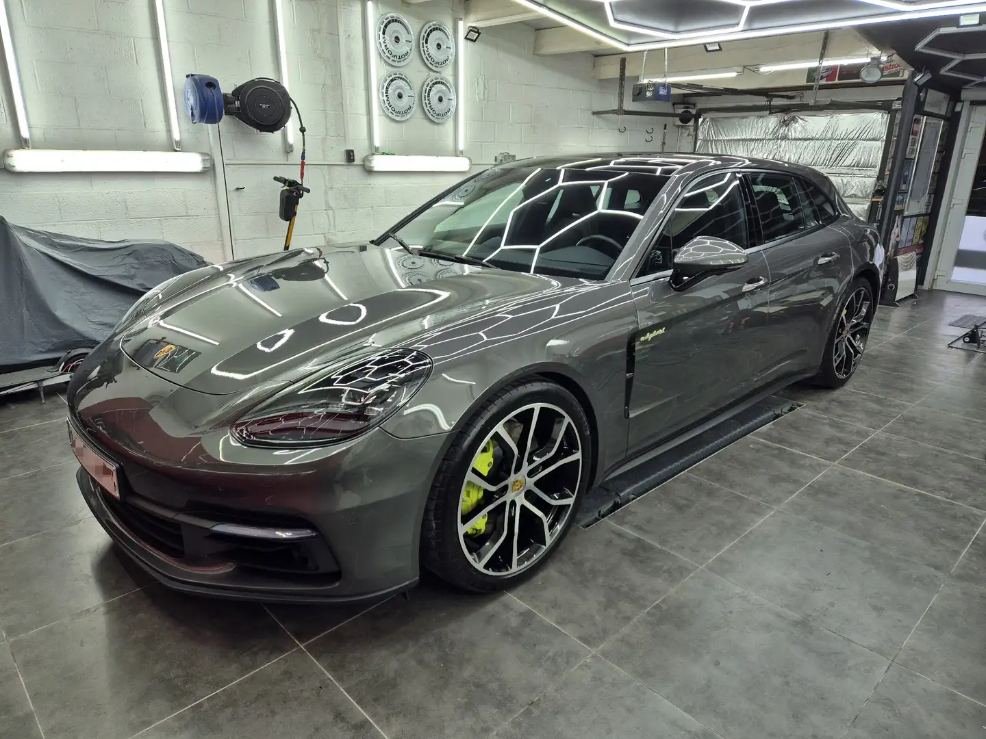 Porsche Panamera 4 e-Hybrid Sport Turismo 2.9 V6 Bi-Turbo PHEV PDK - 1