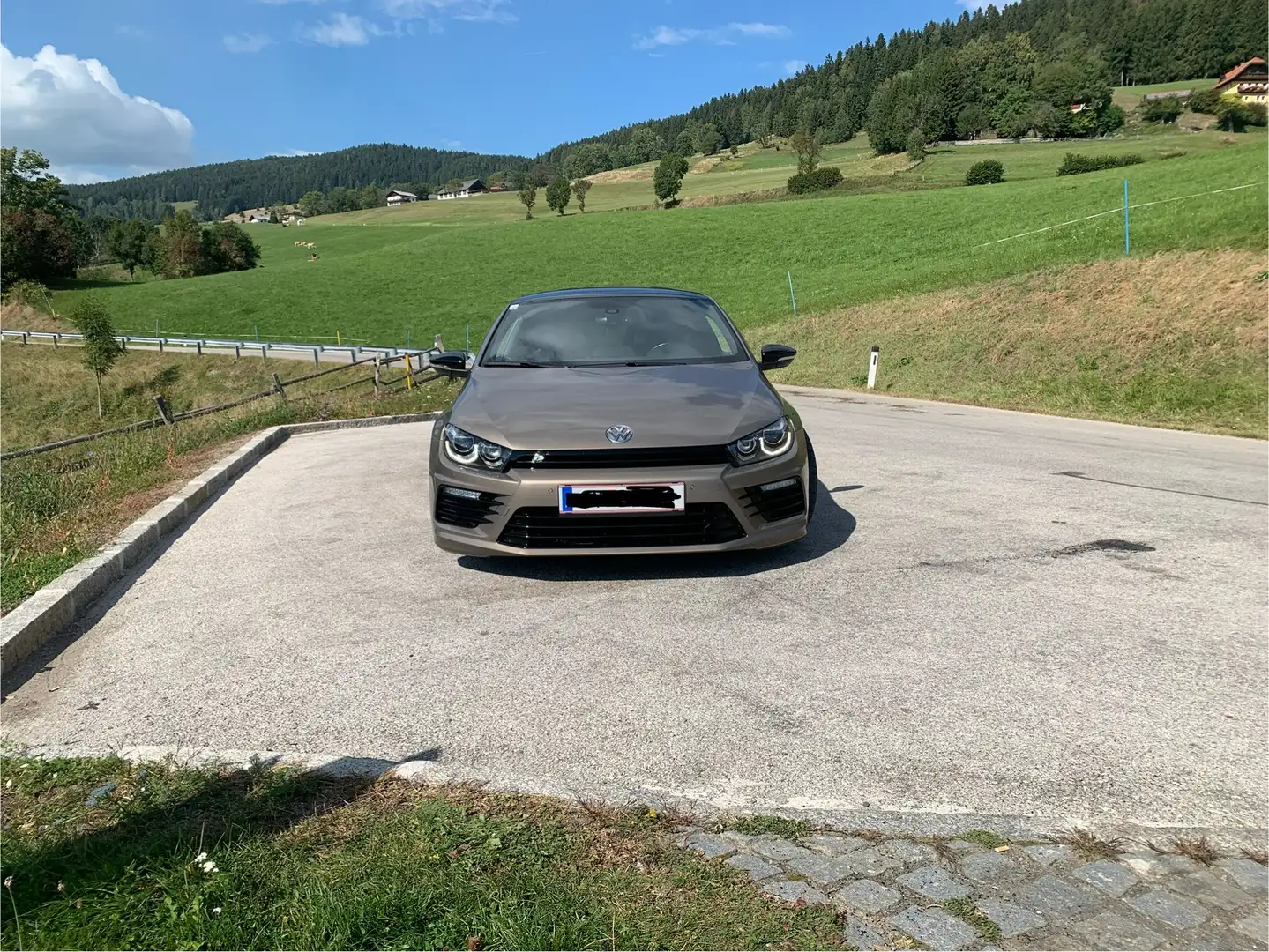 Volkswagen Scirocco 2,0 TSI R DSG Gold - 1