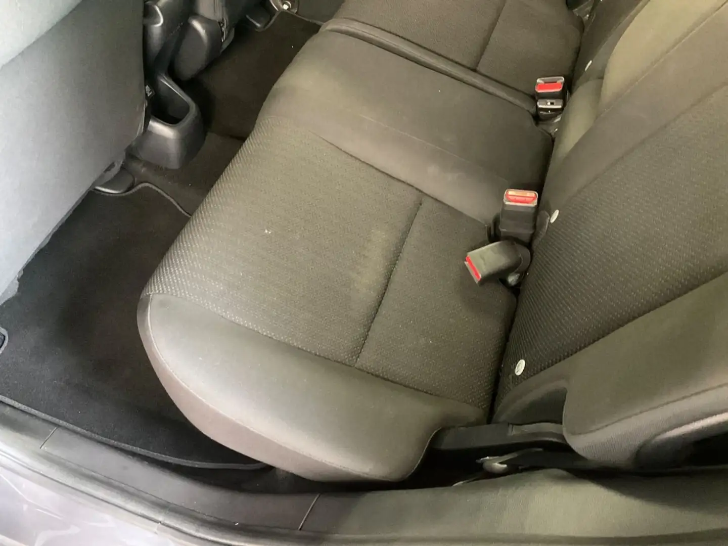 Honda HR-V HR-V+1.5+i-VTEC+CVT+Elegance Grau - 2