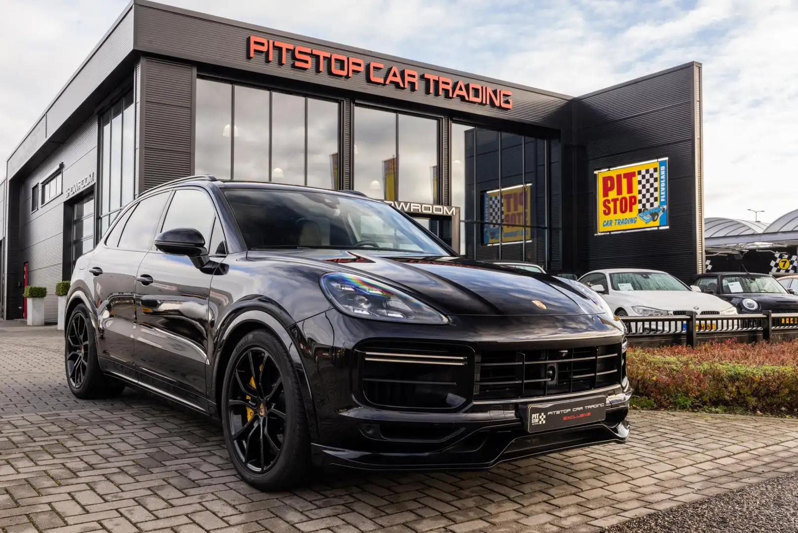 Porsche Cayenne 4.0 Turbo, 550 PK, Techart, Pano, Nachtzicht, Kera Noir - 1