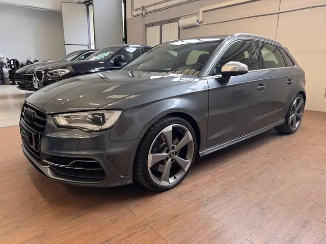 Audi S3 Sportback 2.0 tfsi 300cv quattro s-tronic 6000KM