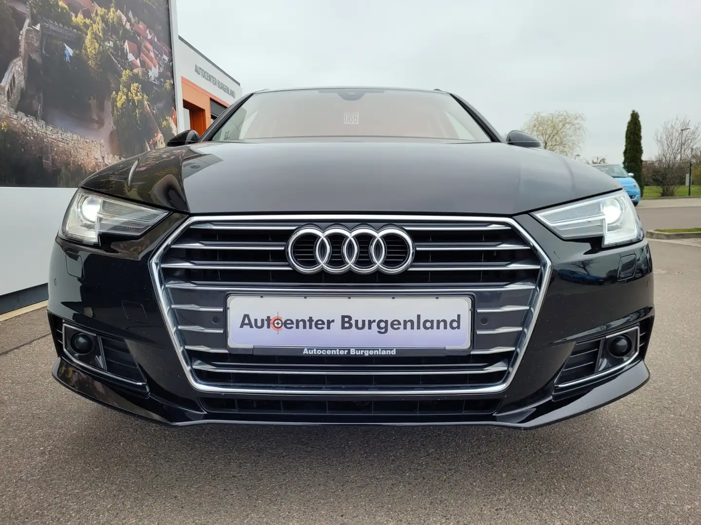 Audi A4 Avant 2.0 TDI DSG design ANHÄNGERKUPPLUNG Standhe Schwarz - 2