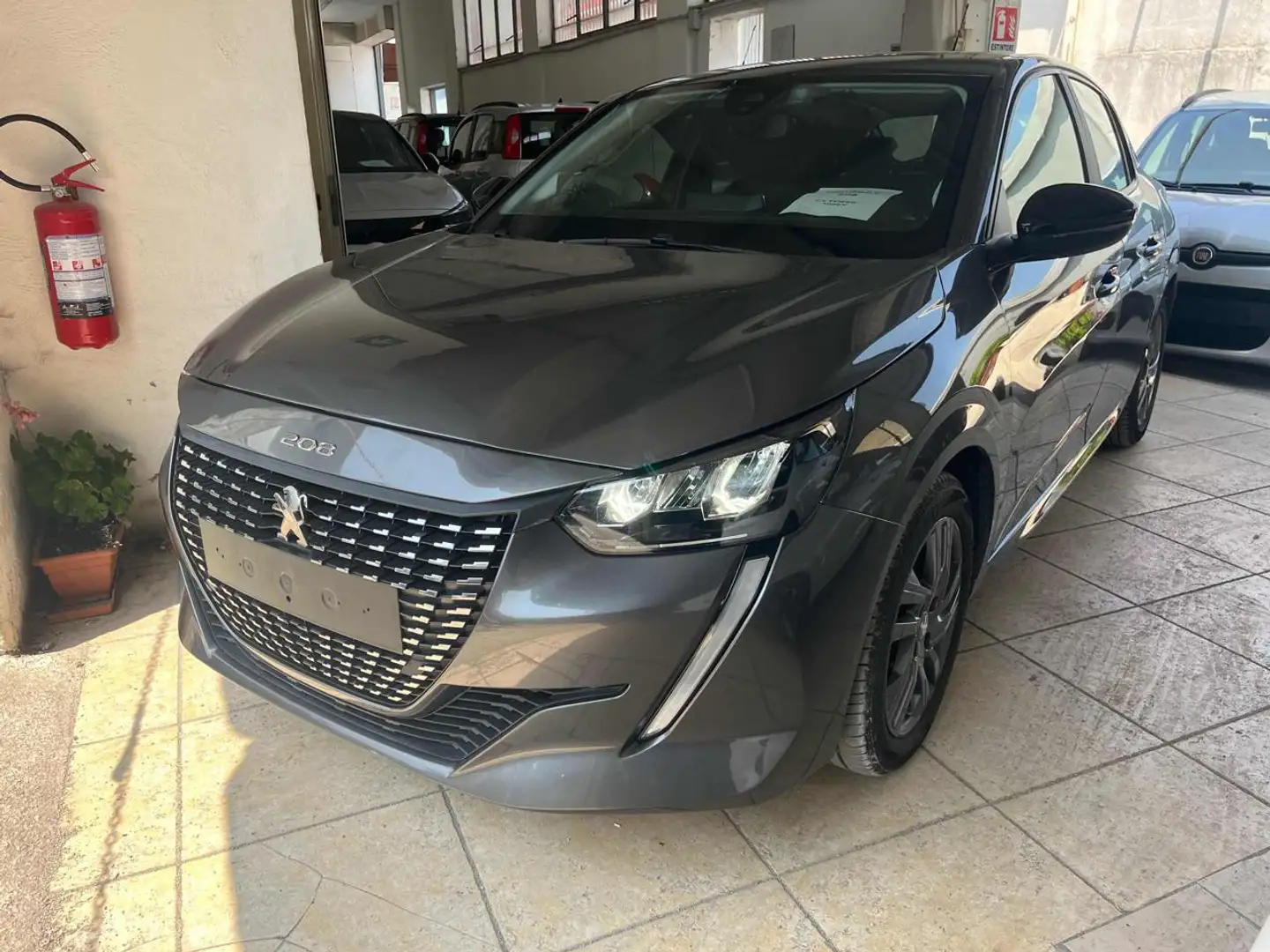 Peugeot 208 1.2 PureTech TURBO 100CV Stop&Start 5 porte - 1