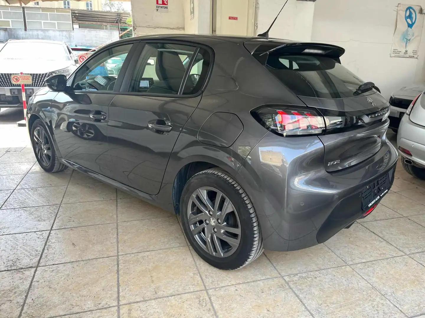 Peugeot 208 1.2 PureTech TURBO 100CV Stop&Start 5 porte - 2