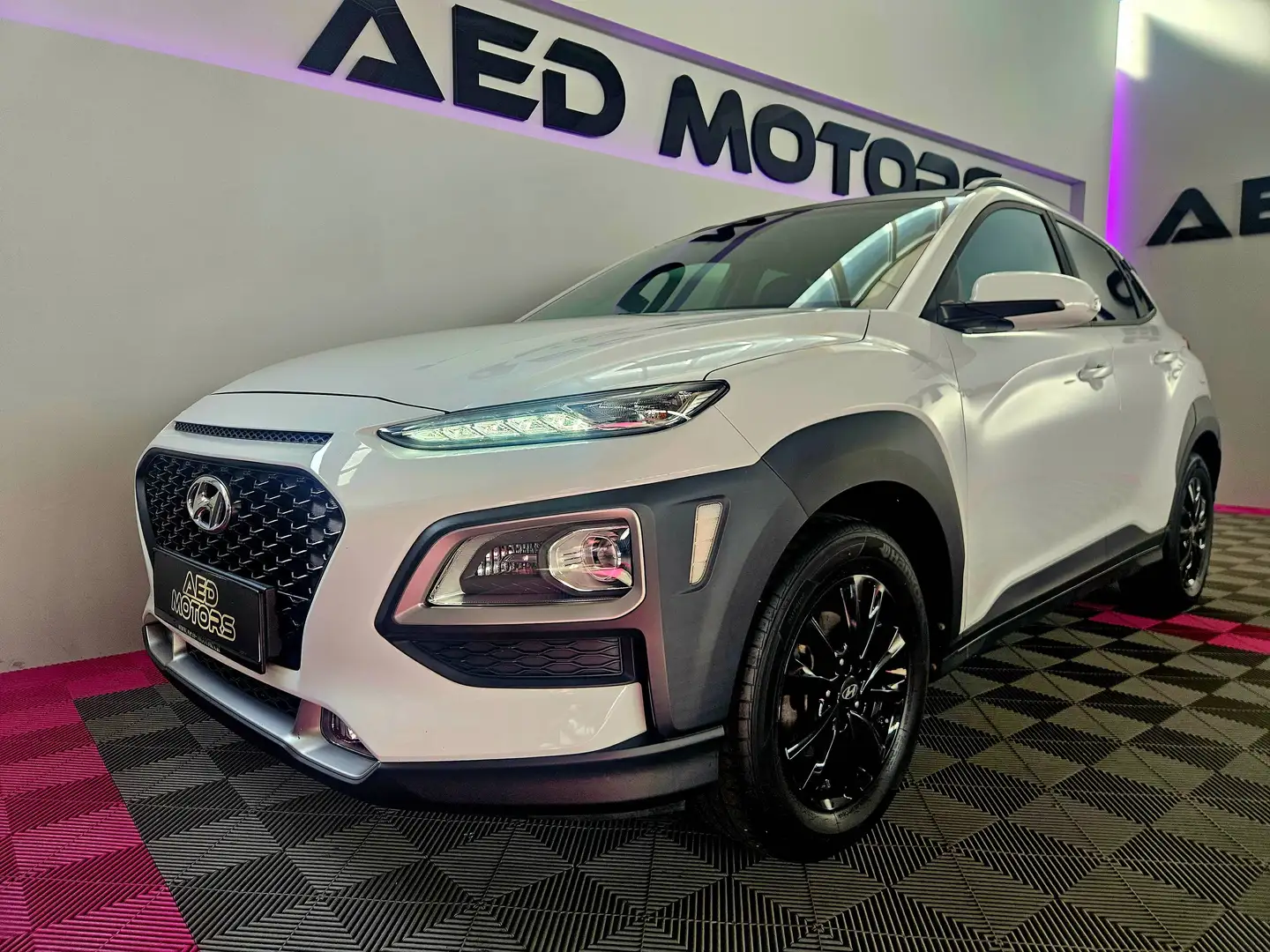 Hyundai KONA Pure 2WD Weiß - 2