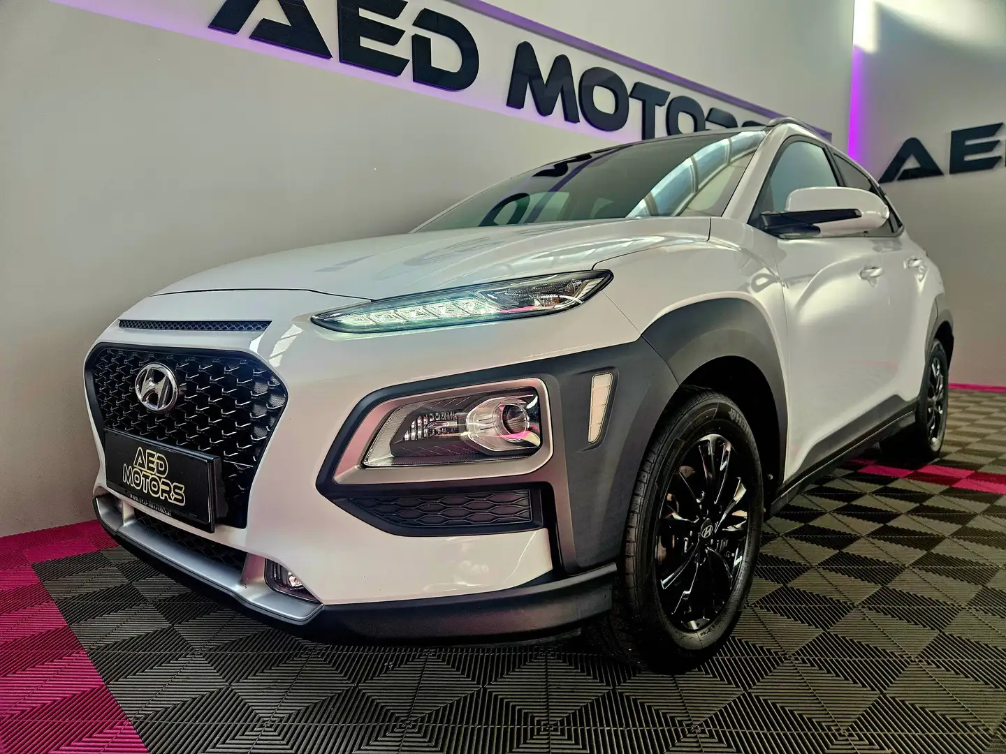 Hyundai KONA Pure 2WD Weiß - 1