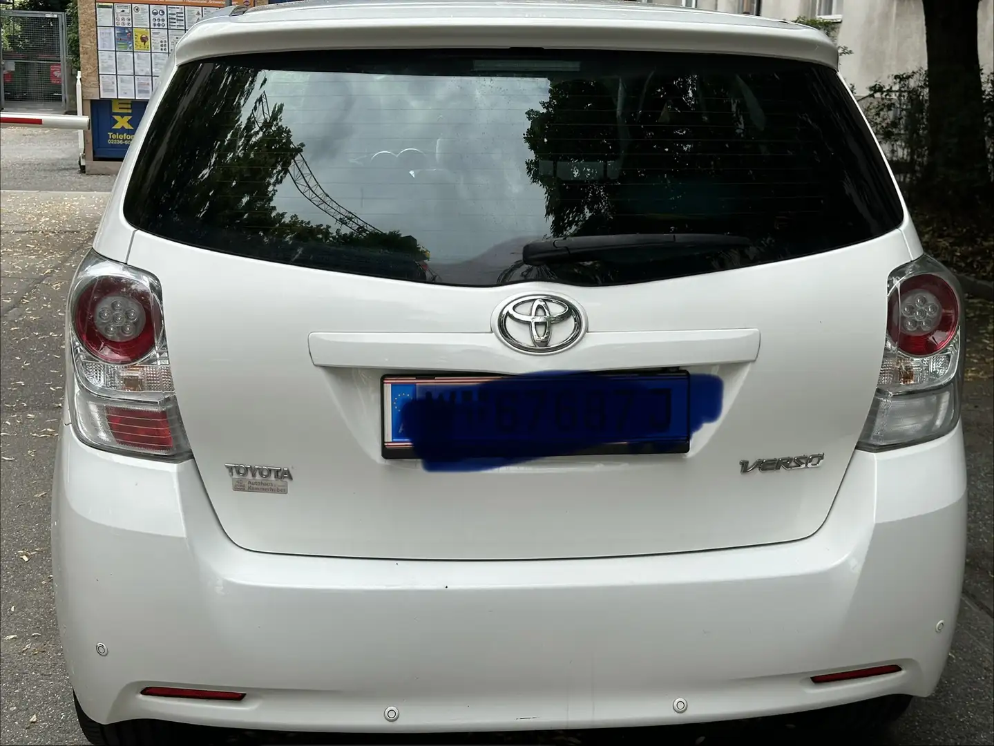 Toyota Verso 2,0 D-4D 125 Comfort DPF - 1