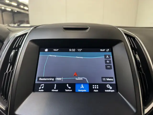 Ford Edge view 14