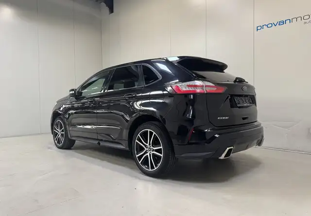 Ford Edge view 6