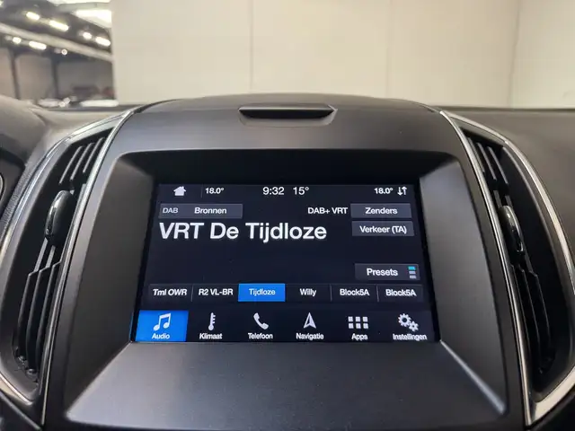 Ford Edge view 15
