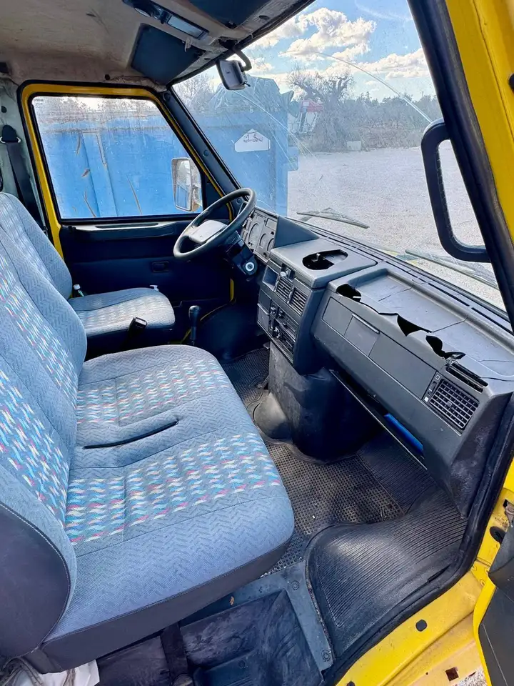 Iveco Daily 35-8 BASIC MARCIANTE MA VA IN EBOLLIZIONE, foto 12