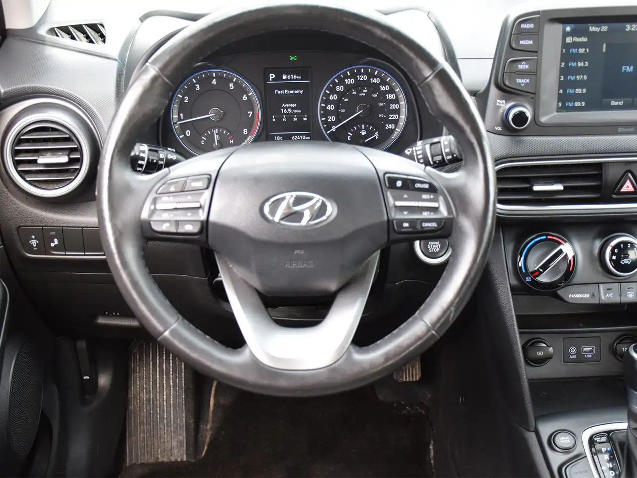 Hyundai KONA снимка Hyundai KONA
