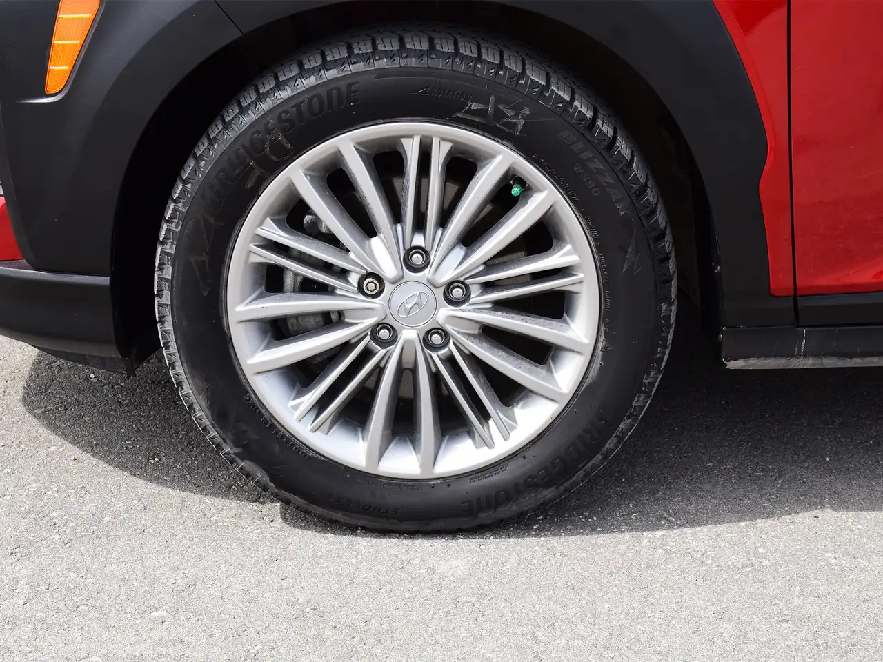 Hyundai KONA снимка Hyundai KONA