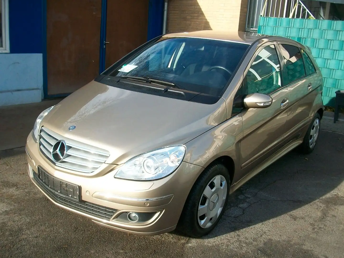 Mercedes-Benz B 200 Turbo*Automatik*Klima*Navi*PDC*Euro4* Or - 1