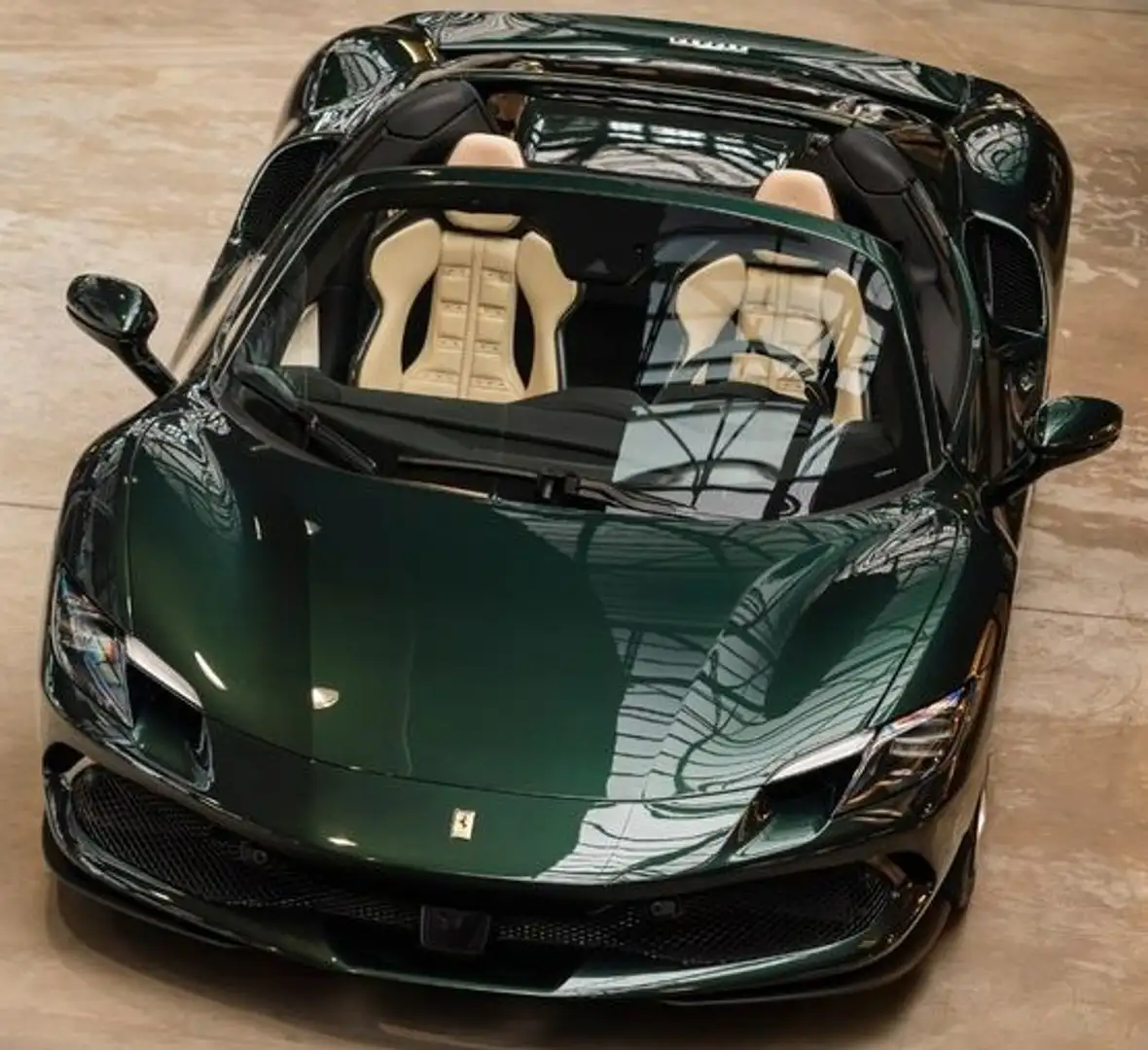 Ferrari 296 GTB Descapotable Automático de 3 Puertas Zelená - 1