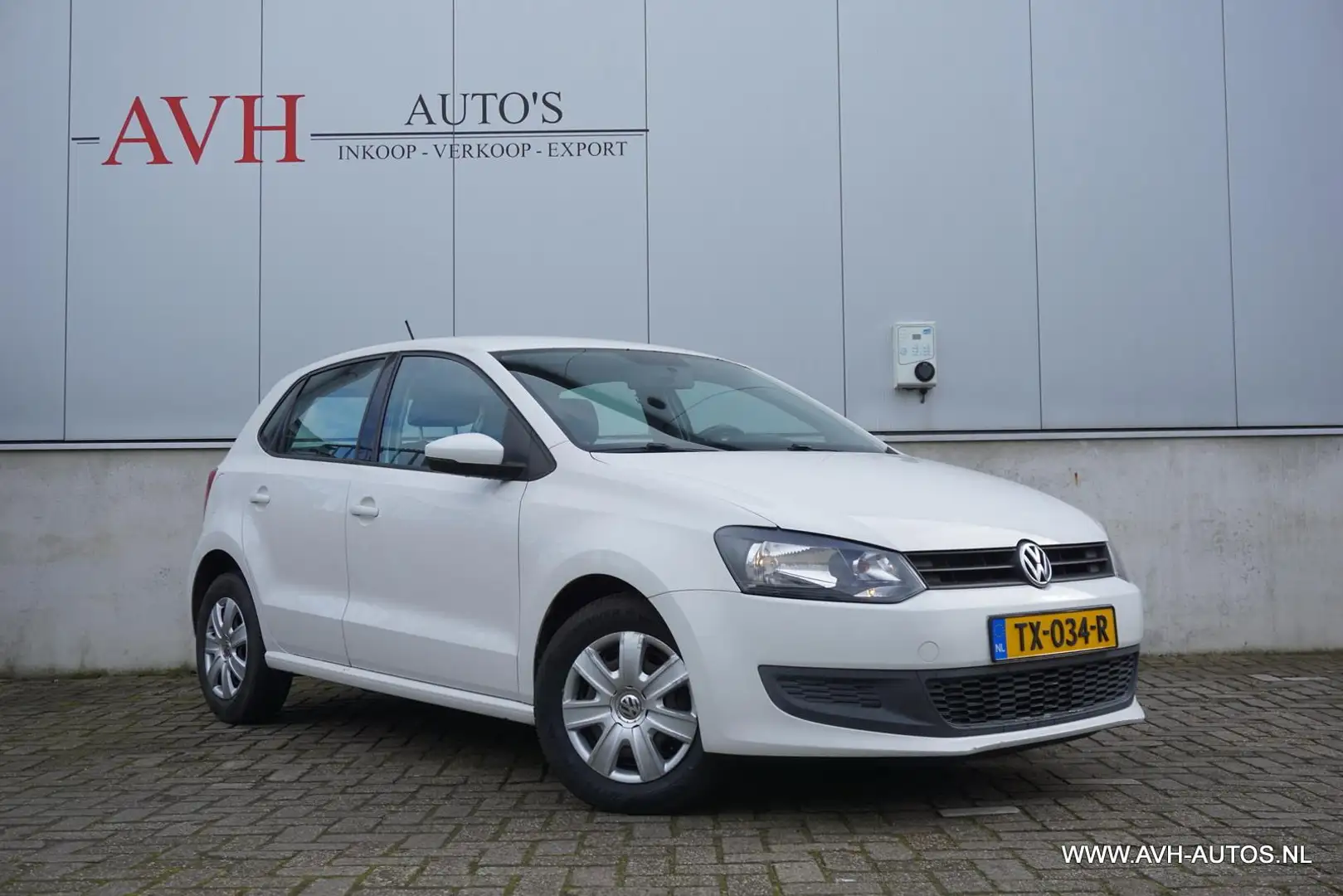 Volkswagen Polo 1.6 TDI Trendline Biały - 2